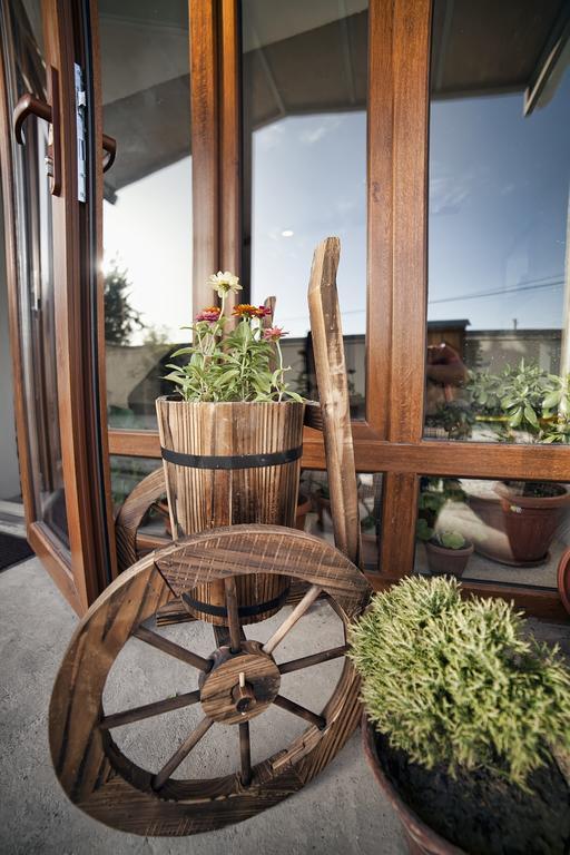 Ethno Boutique Hotel Osh Buitenkant foto